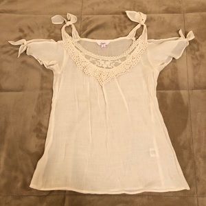 Cream Cap Sleeve Flowy Top with Floral Lace